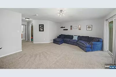42 Hickory Way 4004 #4004, Mount Arlington, NJ 07856 - Photo 30