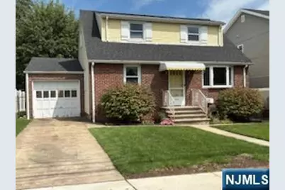 218 Pandolfi Avenue, Secaucus, NJ 07094 - Photo 2