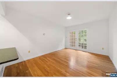 8 Beacon Hill, Pompton Lakes, NJ 07442 - Photo 6