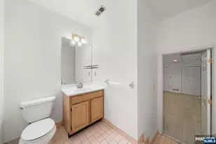 8 Beacon Hill, Pompton Lakes, NJ 07442 - Photo 18