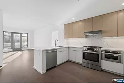 143 Old River Road 606 #606, Edgewater, NJ 07020 - Photo 20