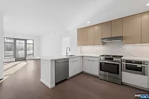 143 Old River Road 606, Edgewater, NJ 07020 - Photo 20