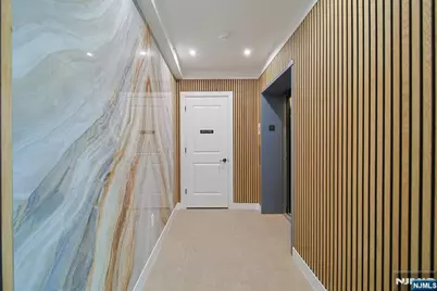 401 E Central Boulevard 4B #4B, Palisades Park, NJ 07650 - Photo 2