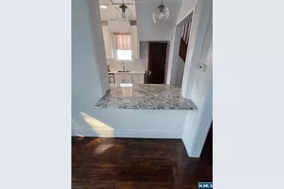 195 Kerrigan Boulevard, Newark, NJ 07106 - Photo 8