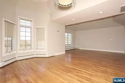 14 Kensington 14 #14, Tenafly, NJ 07670 - Photo 32