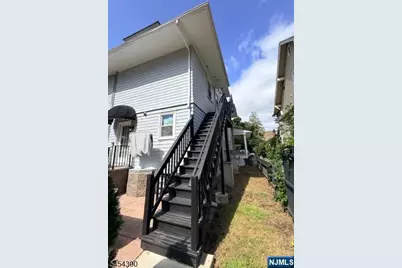 262 Claremont Avenue, Montclair, NJ 07042 - Photo 2