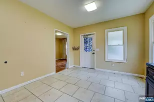 138 Hamburg Turnpike, Bloomingdale, NJ 07403 - Photo 10