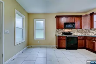 138 Hamburg Turnpike, Bloomingdale, NJ 07403 - Photo 6