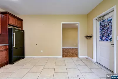 138 Hamburg Turnpike, Bloomingdale, NJ 07403 - Photo 8