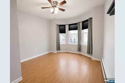 239 Harrison Avenue 5 #5, Harrison, NJ 07029 - Photo 4