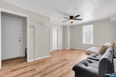 17 Railroad Avenue, Phillipsburg, NJ 08865 - Photo 16
