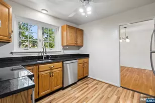 12 Mountain Ave 19, Montclair, NJ 07042 - Photo 8