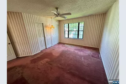 29 Krinsky Court, Mahwah, NJ 07430 - Photo 10