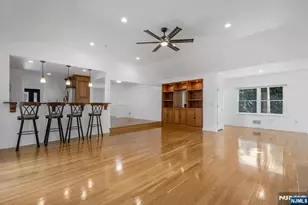 144 Seneca Ct, Paramus, NJ 07652 - Photo 10
