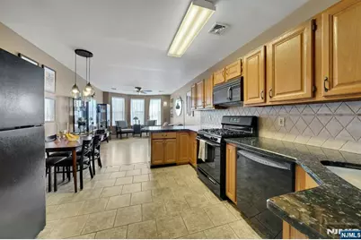 9039 Palisade Avenue 4 #4, North Bergen, NJ 07047 - Photo 6