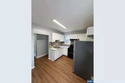 91 Lyons Avenue, Newark, NJ 07112 - Photo 8