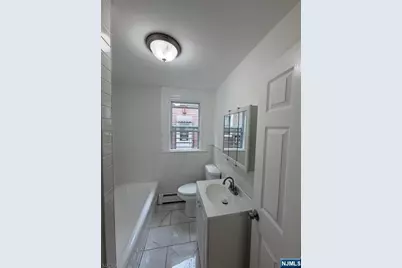 91 Lyons Avenue, Newark, NJ 07112 - Photo 10