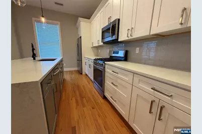 384 Paterson Avenue 203 #203, East Rutherford, NJ 07073 - Photo 8