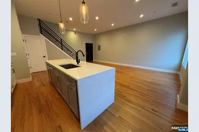384 Paterson Avenue 203 #203, East Rutherford, NJ 07073 - Photo 10