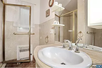 12 Margaret Court, Fair Lawn, NJ 07410 - Photo 20