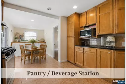 29 Lockwood Drive, Waldwick, NJ 07463 - Photo 14