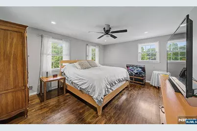 61 Heatherhill Lane, Woodcliff Lake, NJ 07677 - Photo 22