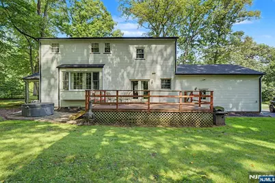 61 Heatherhill Lane, Woodcliff Lake, NJ 07677 - Photo 40