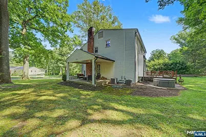 61 Heatherhill Lane, Woodcliff Lake, NJ 07677 - Photo 38