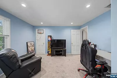 61 Heatherhill Lane, Woodcliff Lake, NJ 07677 - Photo 26