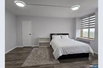 300 Winston, Cliffside Park, NJ 07010 - Photo 20