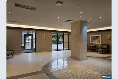 300 Winston, Cliffside Park, NJ 07010 - Photo 2