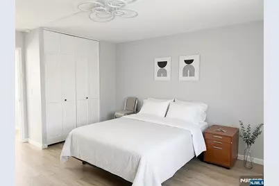300 Winston, Cliffside Park, NJ 07010 - Photo 18