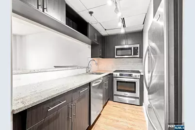 227 Columbus Drive 214B #214b, Jersey City, NJ 07302 - Photo 6