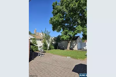 102 Oldis Street, Rochelle Park Township, NJ 07662 - Photo 2