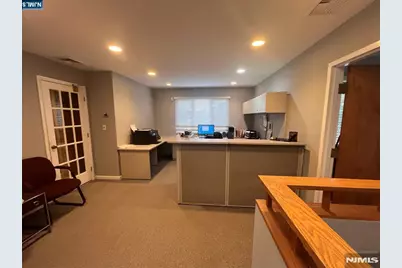 1000 Maple Avenue 2nd Floor #2nd Floor, Glen Rock, NJ 07452 - Photo 2