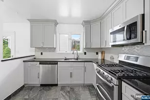 37 Hazelview Ave, Clifton, NJ 07011 - Photo 26