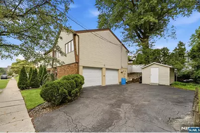 37 Hazelview Avenue, Clifton, NJ 07011 - Photo 40