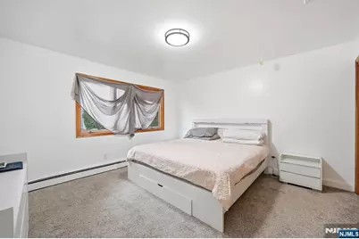 37 Hazelview Avenue, Clifton, NJ 07011 - Photo 30