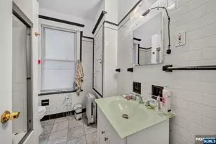 760-762 Parker St, Newark, NJ 07104 - Photo 24