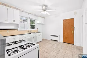 215 Terrace Ave 2, Hasbrouck Heights, NJ 07604 - Photo 16