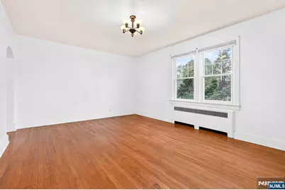 215 Terrace Avenue 2 #2, Hasbrouck Heights, NJ 07604 - Photo 8