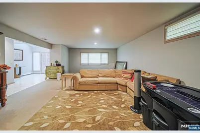 570 Grandview Terrace, Leonia, NJ 07605 - Photo 20