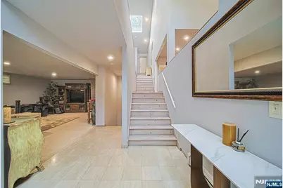 570 Grandview Terrace, Leonia, NJ 07605 - Photo 4