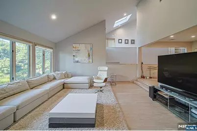 570 Grandview Terrace, Leonia, NJ 07605 - Photo 10