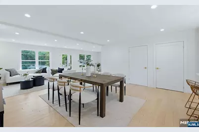 60 Lasalle Avenue, Hasbrouck Heights, NJ 07604 - Photo 8