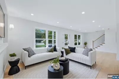 60 Lasalle Avenue, Hasbrouck Heights, NJ 07604 - Photo 6
