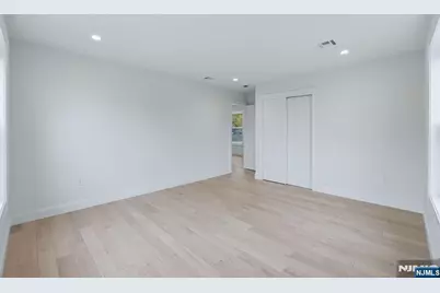 60 Lasalle Avenue, Hasbrouck Heights, NJ 07604 - Photo 26