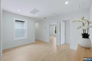 60 Lasalle Ave, Hasbrouck Heights, NJ 07604 - Photo 16