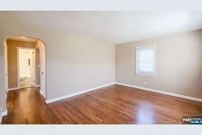 231 Linden Place, New Milford, NJ 07646 - Photo 4