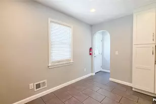 231 Linden Pl, New Milford, NJ 07646 - Photo 10